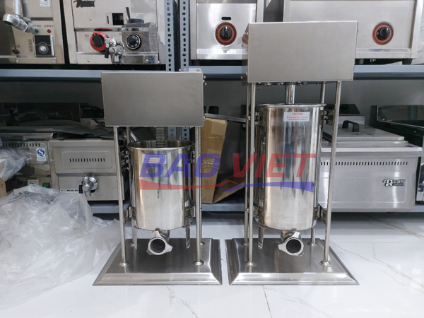 2 mẫu máy đùn xúc xích dùng điện của Bảo Việt