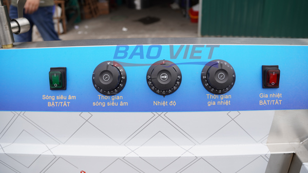 Bảng điều khiển tiếng Việt của Baviwash 1000