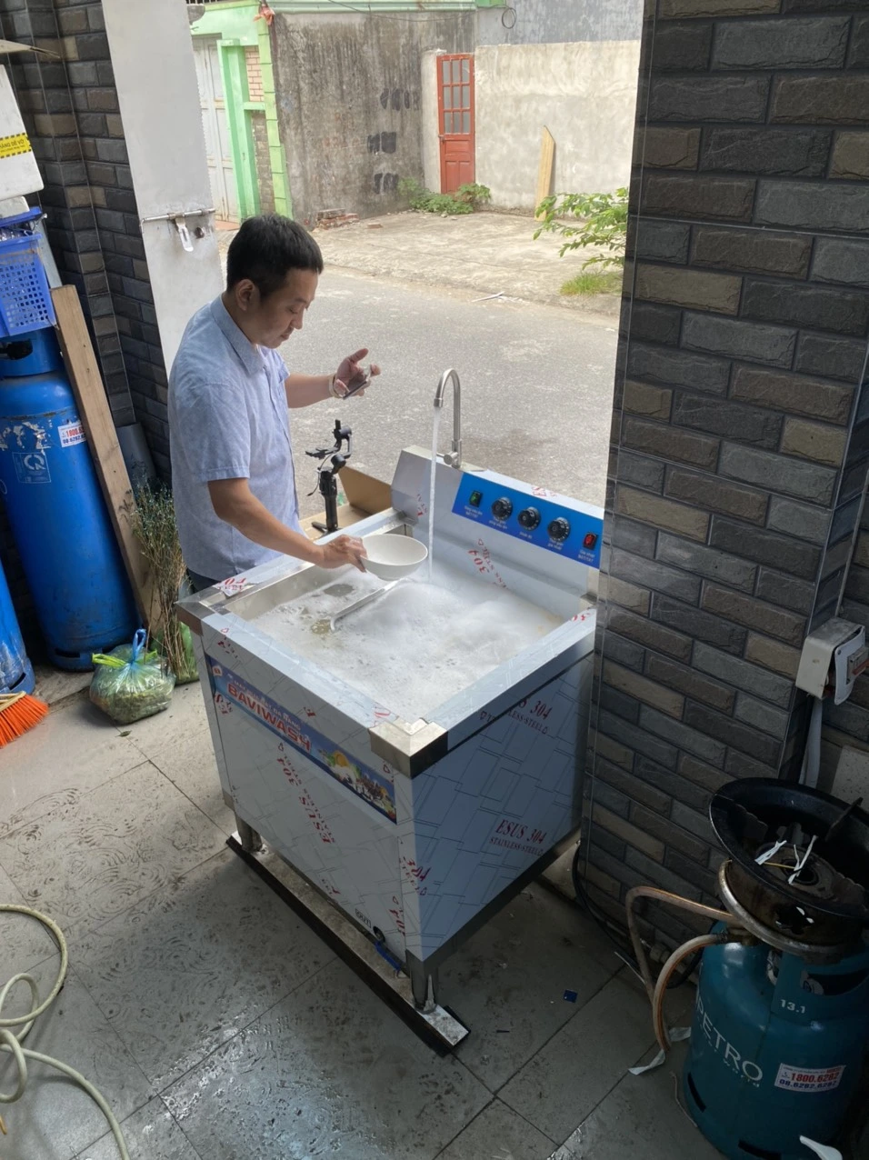 Anh Huy ở Hải Phòng dùng Baviwash 800XS
