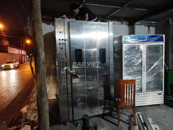 Lò quay heo công nghiệp Bảo Việt Lò quay heo công nghiệp Bảo Việt