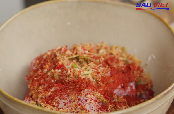 Có thể dùng ớt bột thay ớt tươi