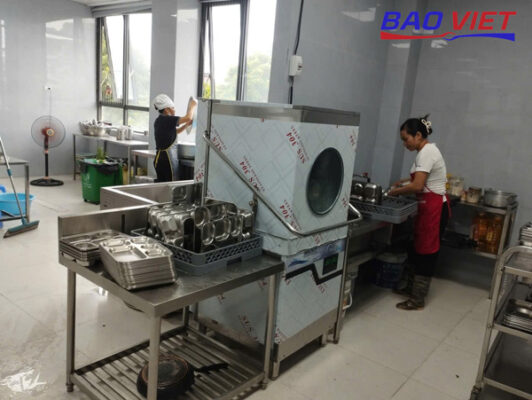 Kinh nghiệm mua máy rửa bát cửa sập